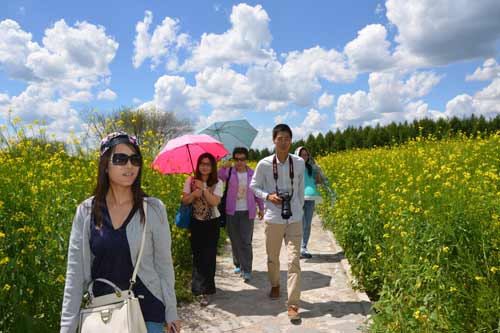 2015九鼎輝煌環(huán)京津冀夏季熱門(mén)旅游區考察活動(dòng) 順利結束