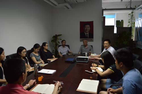 “九鼎”夏季培訓啟動(dòng)，李明德教授蒞臨指導
